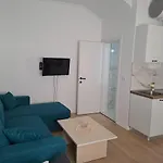 Konti 42 Дуррес